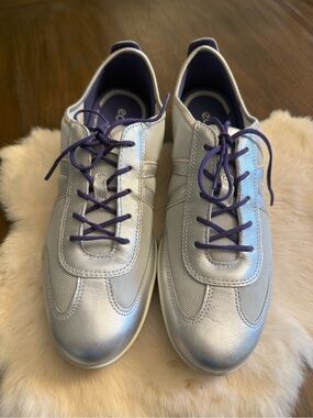 Ecco Bluma Summer Sneakers in metallic bronze with purple laces size 42 11US